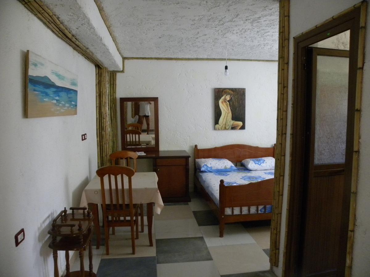 Maxola'S Dream Orikum Hotel Ngoại thất bức ảnh
